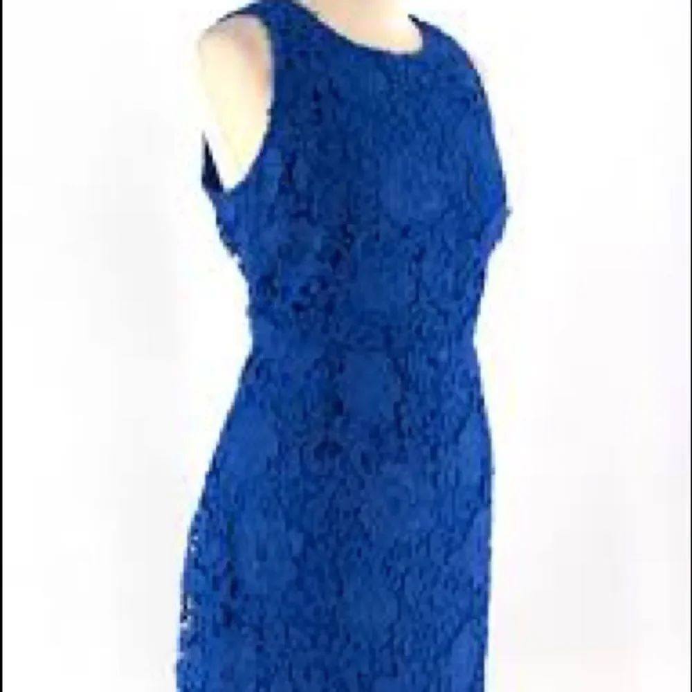 J.Crew size 2 petite blue floral lace sleeveless midi sheath dress